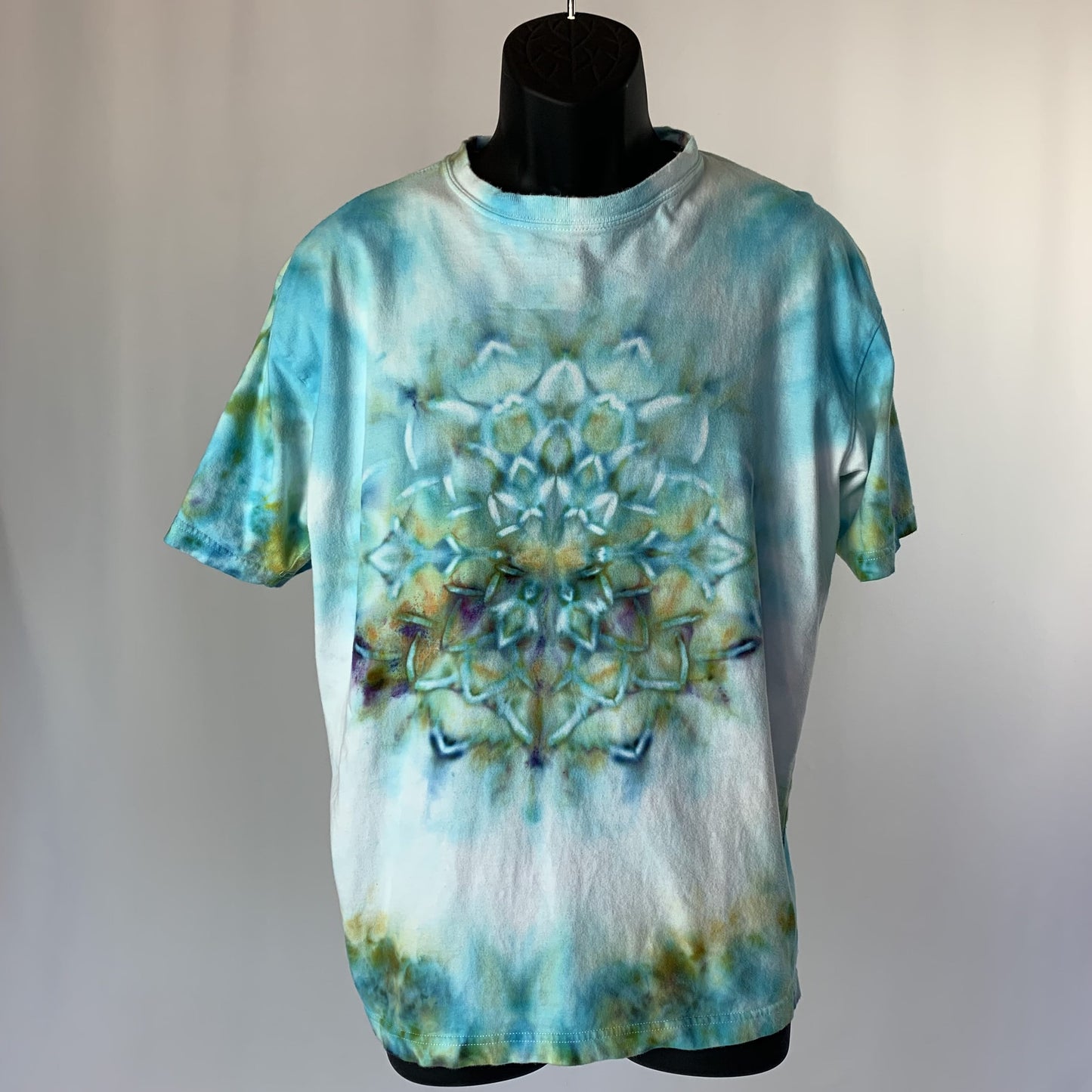 Teal Crown Lotus | T-Shirt | 46" chest