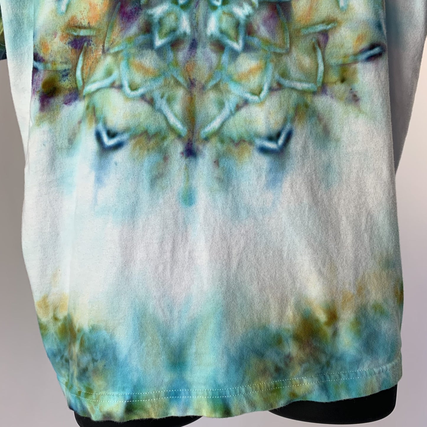 Teal Crown Lotus | T-Shirt | 46" chest
