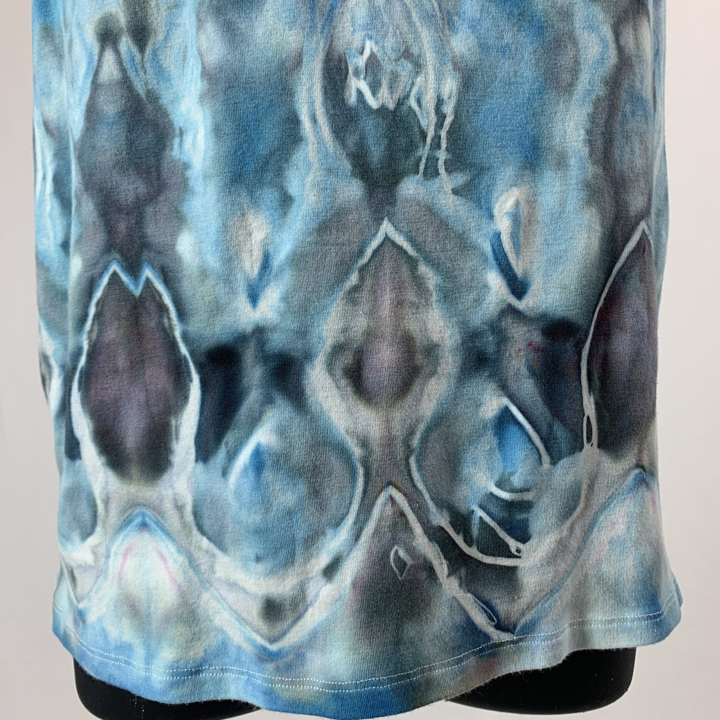 Black and Blue Ice | Tank top t-Shirt | 32+" chest
