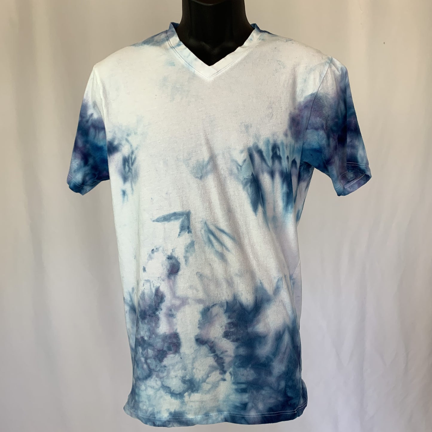 Oceanic Fractals | T-shirt | 39” chest