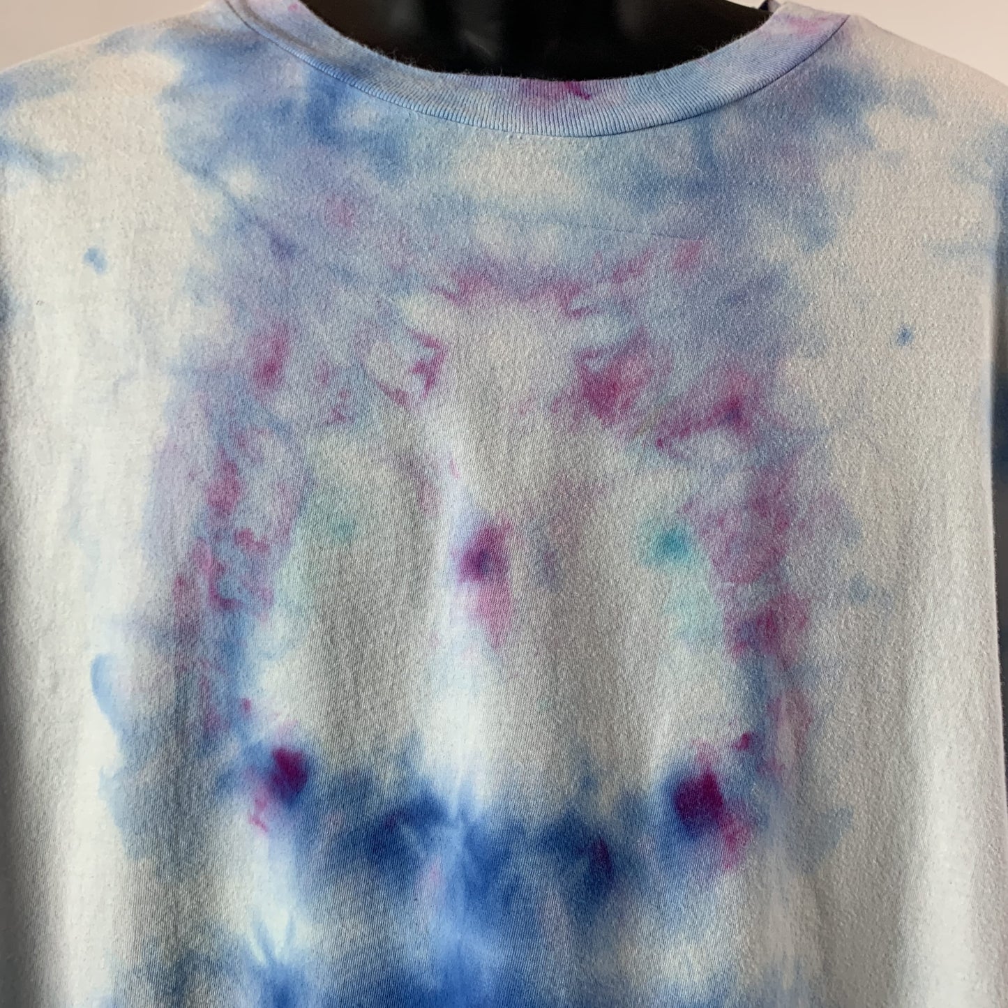 Soft Psychedelic Blues | T-shirt | 48+” chest