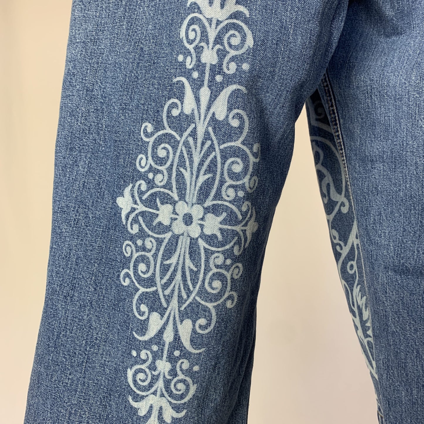 Floral Filigree with Filigree Medallion | Jeans | 36” waist